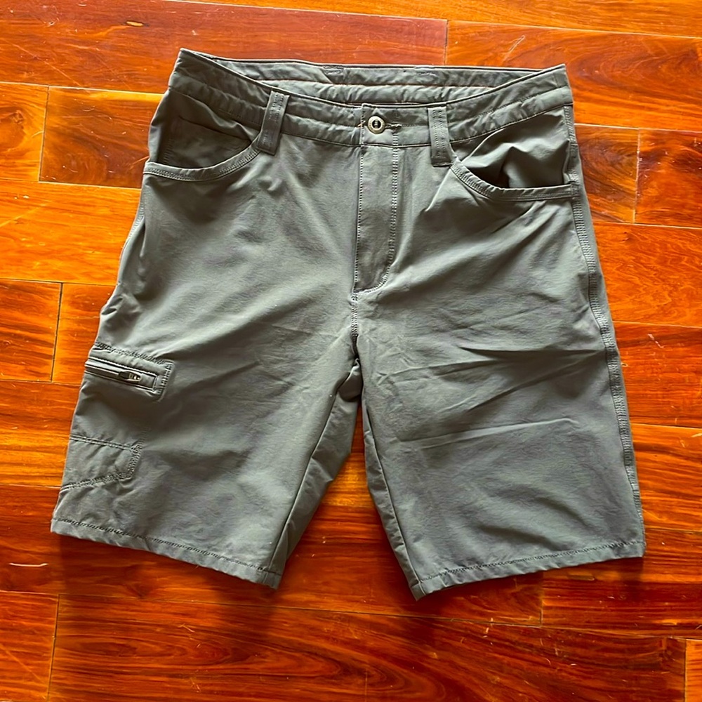 Patagonia Mens Quandary shorts size 30